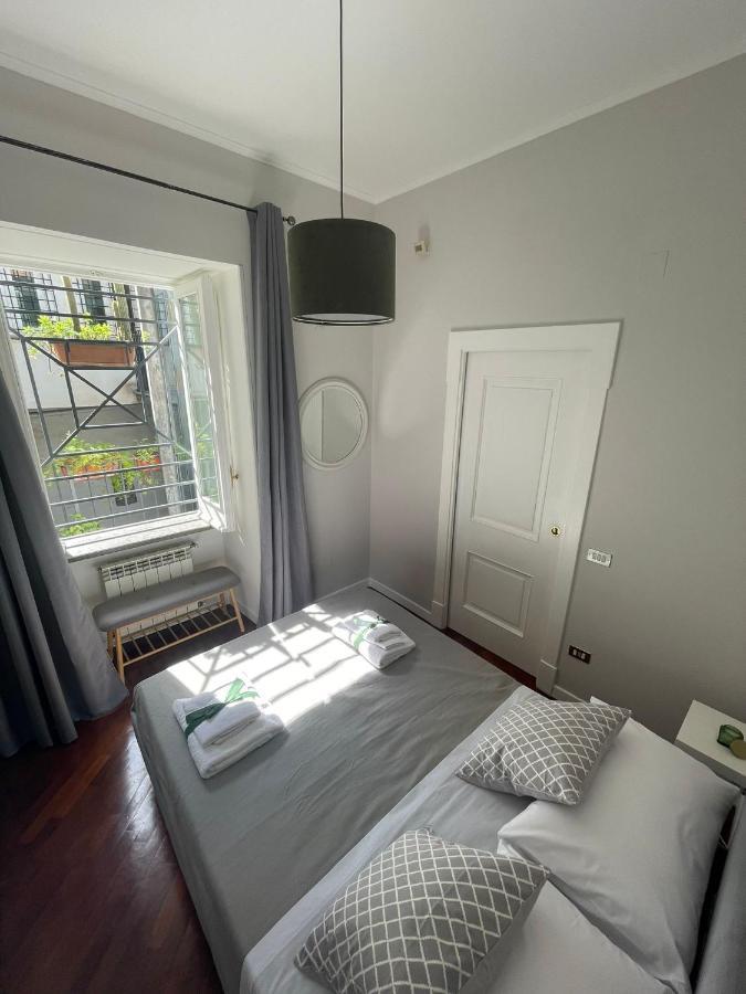 Nilo 28 House Apartment Napoli Bagian luar foto