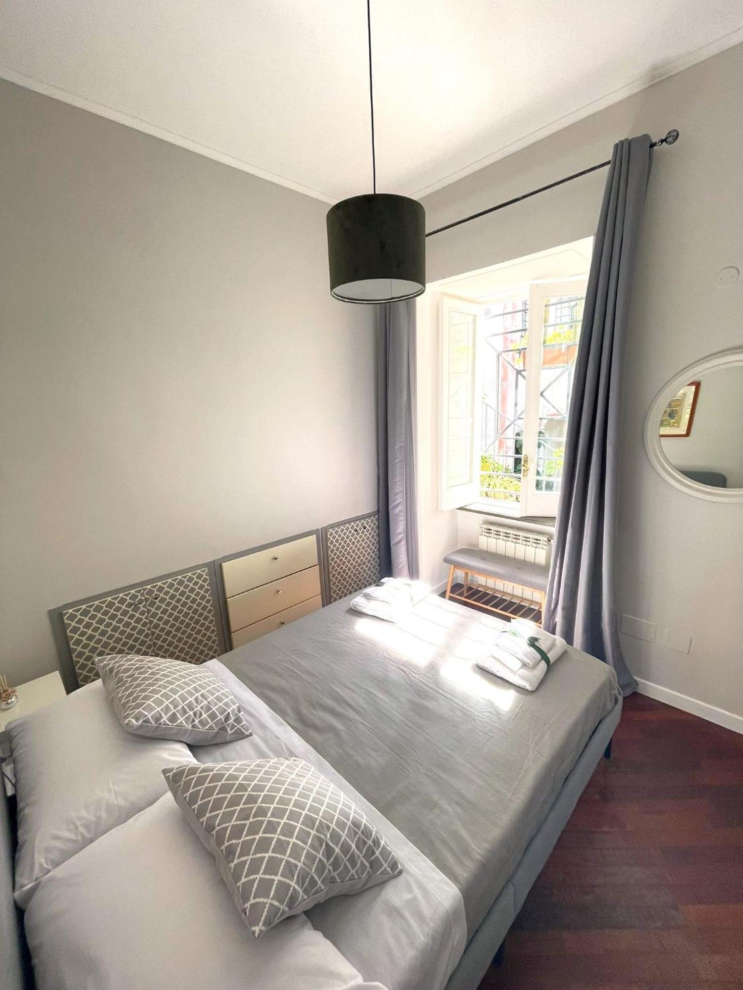 Nilo 28 House Apartment Napoli Bagian luar foto